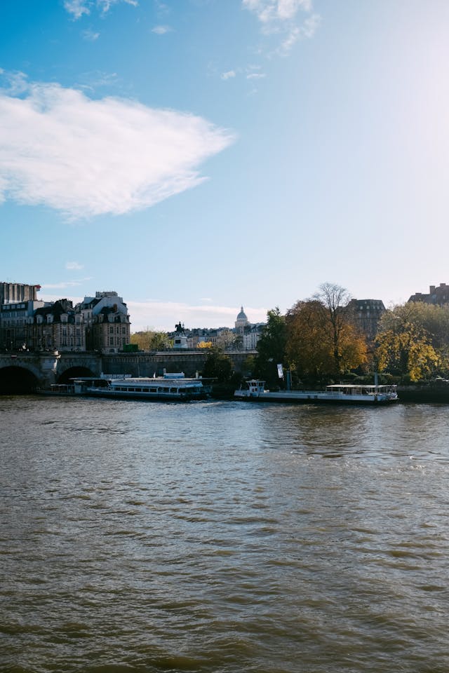 Le charme discret des événements organisés sur la Seine